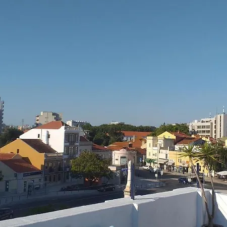 A Dú Almirrante Daire *